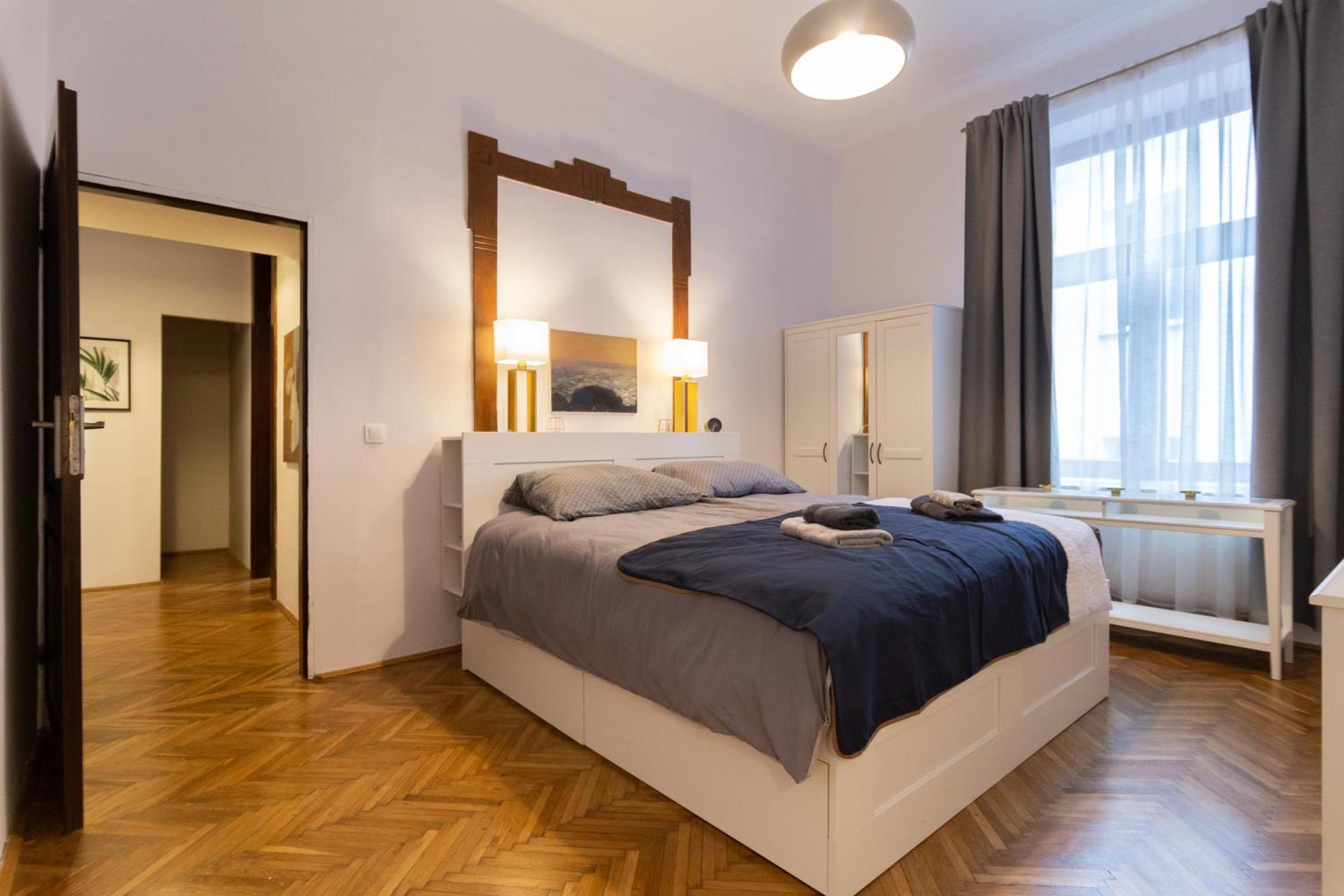 Appartement Heart And Soul, Gorgeous Two-bedroom In The Center! *